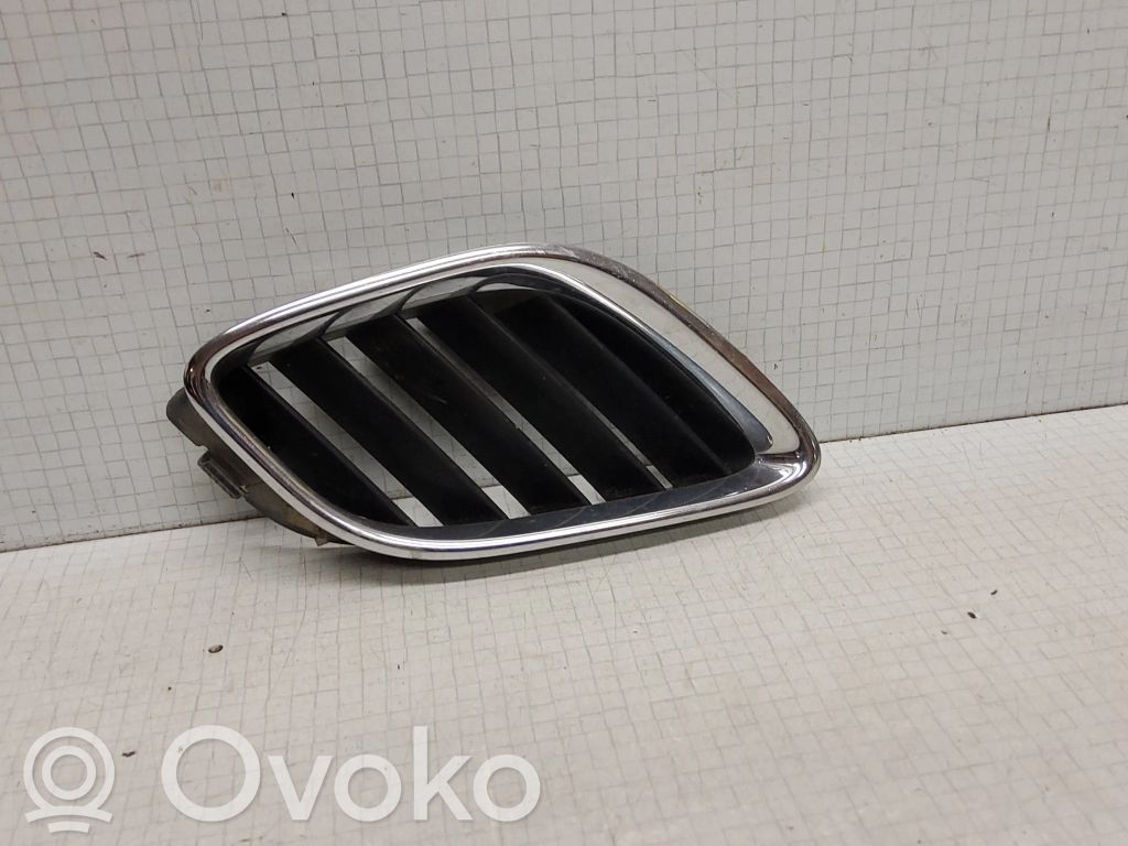 Saab 9-5 Front bumper lower grill 