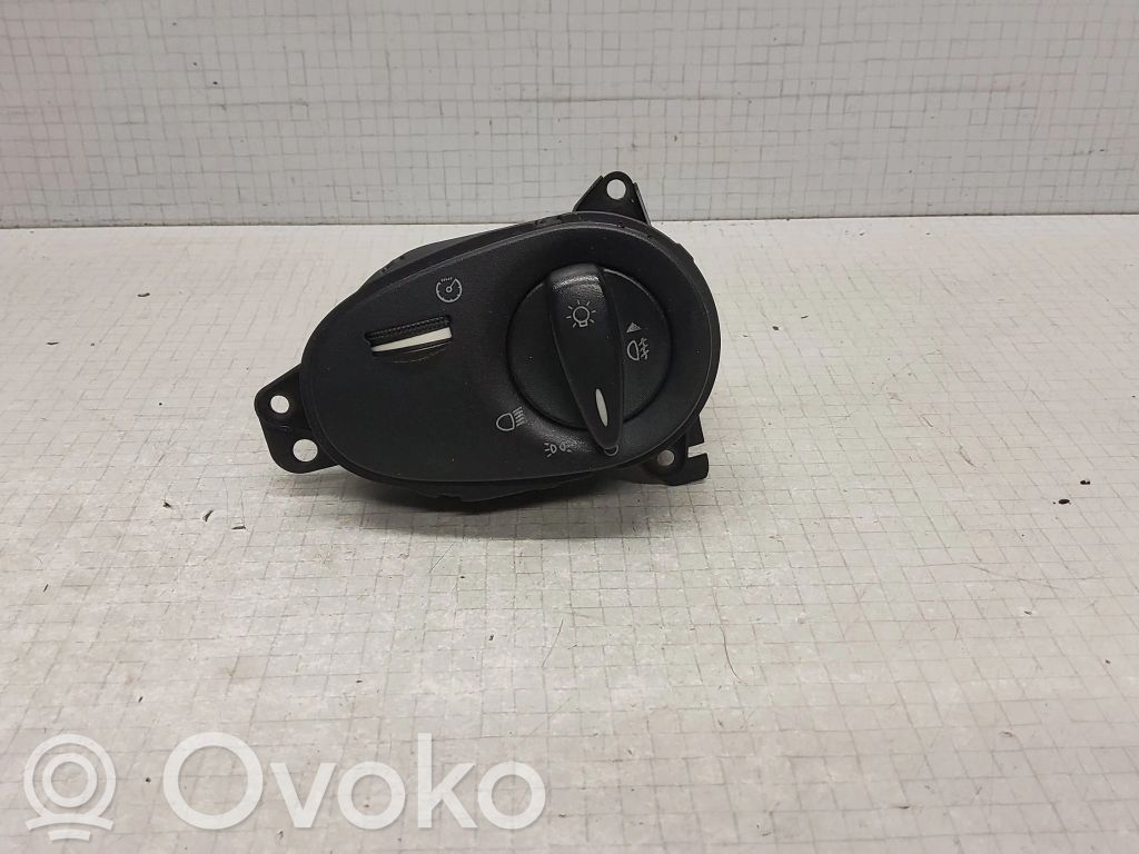 Ford Focus Light switch 