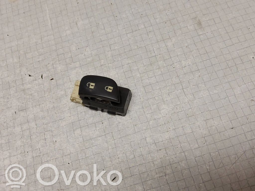 Central locking switch button   12786136
