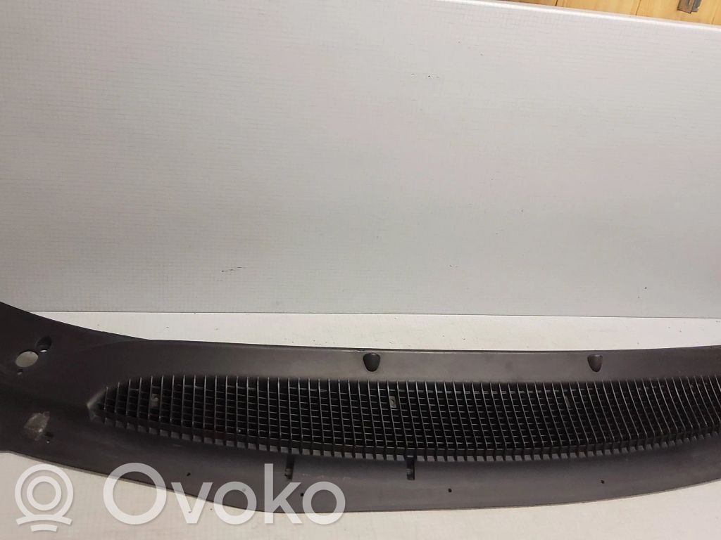 Chrysler Town & Country IV Wiper trim 