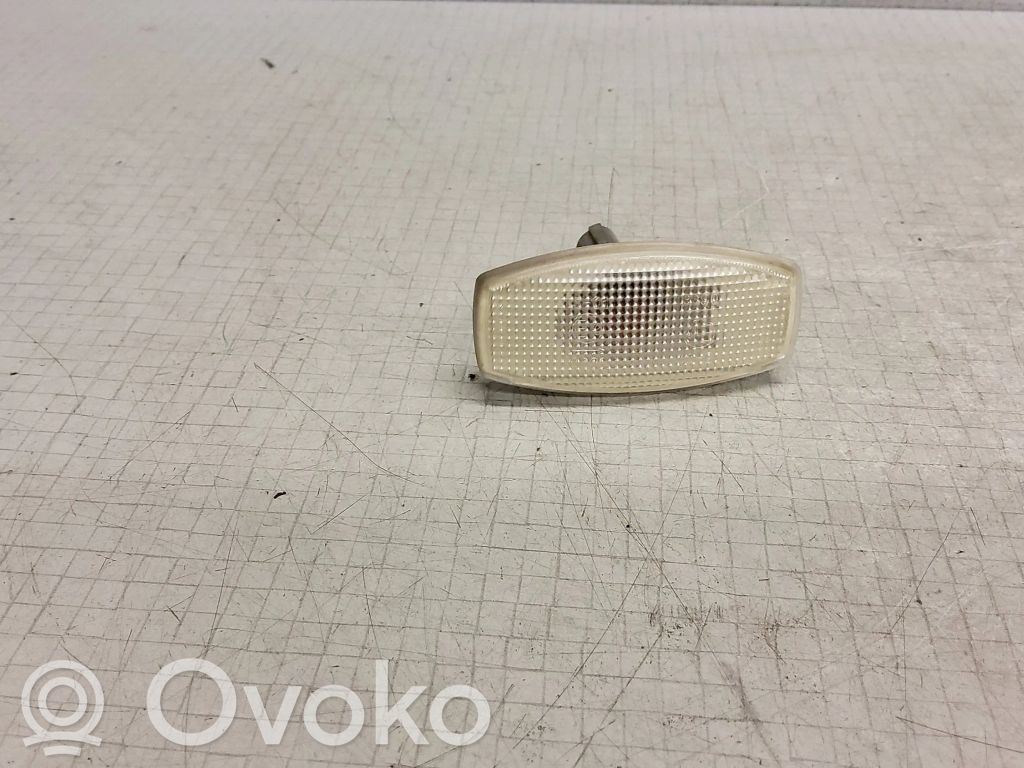 Daewoo Nubira Front fender indicator light 