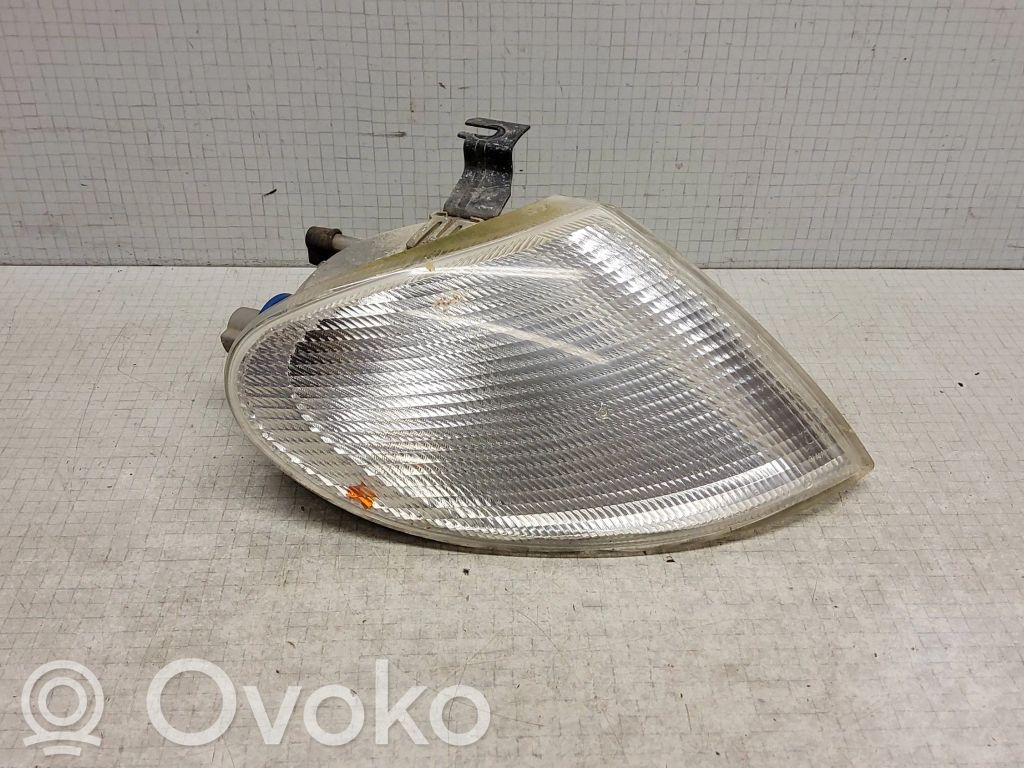 Seat Alhambra (Mk1) Front indicator light 