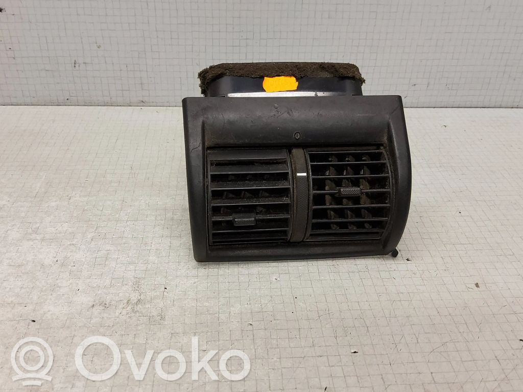 Opel Zafira A Dysze / Kratki środkowego nawiewu deski rozdzielczej 