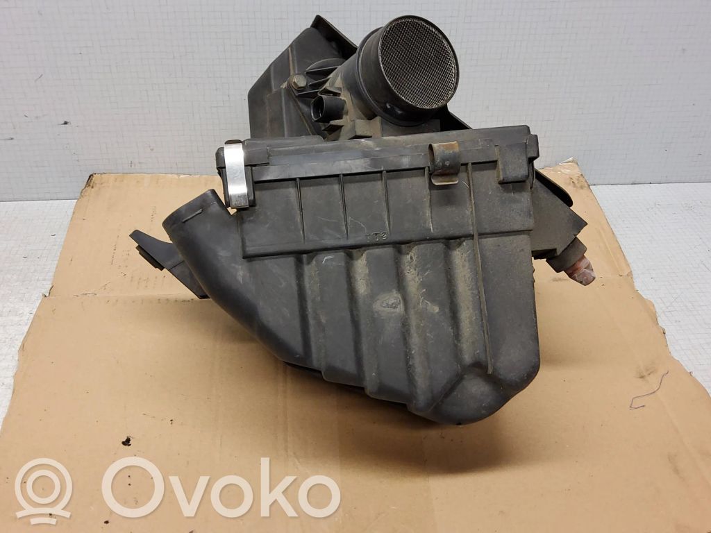 Audi A4 S4 B5 8D Luftfilterkasten 