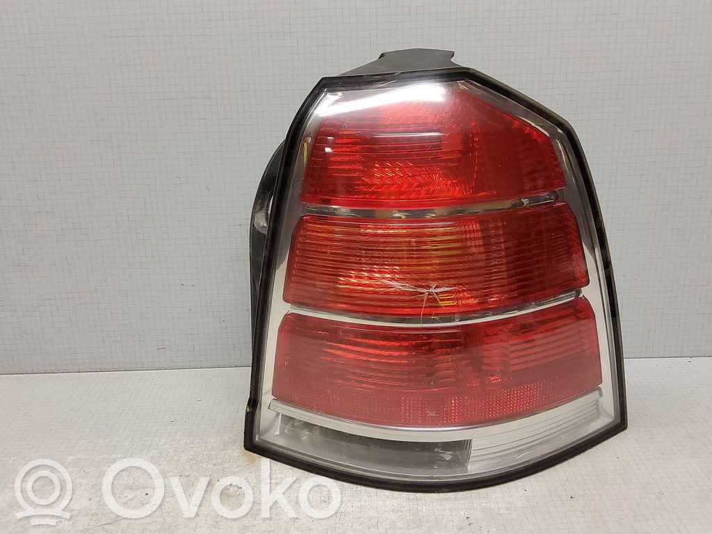 Opel Zafira B Lampa tylna 