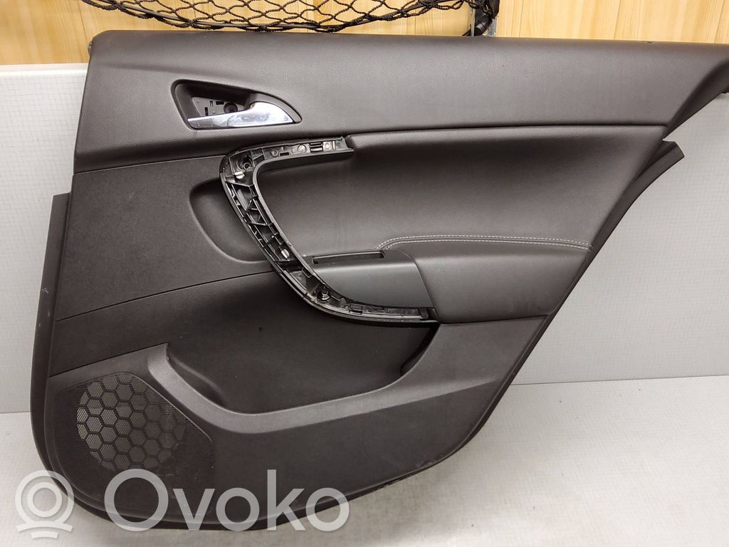 Opel Insignia A Boczki / Poszycie drzwi tylnych 