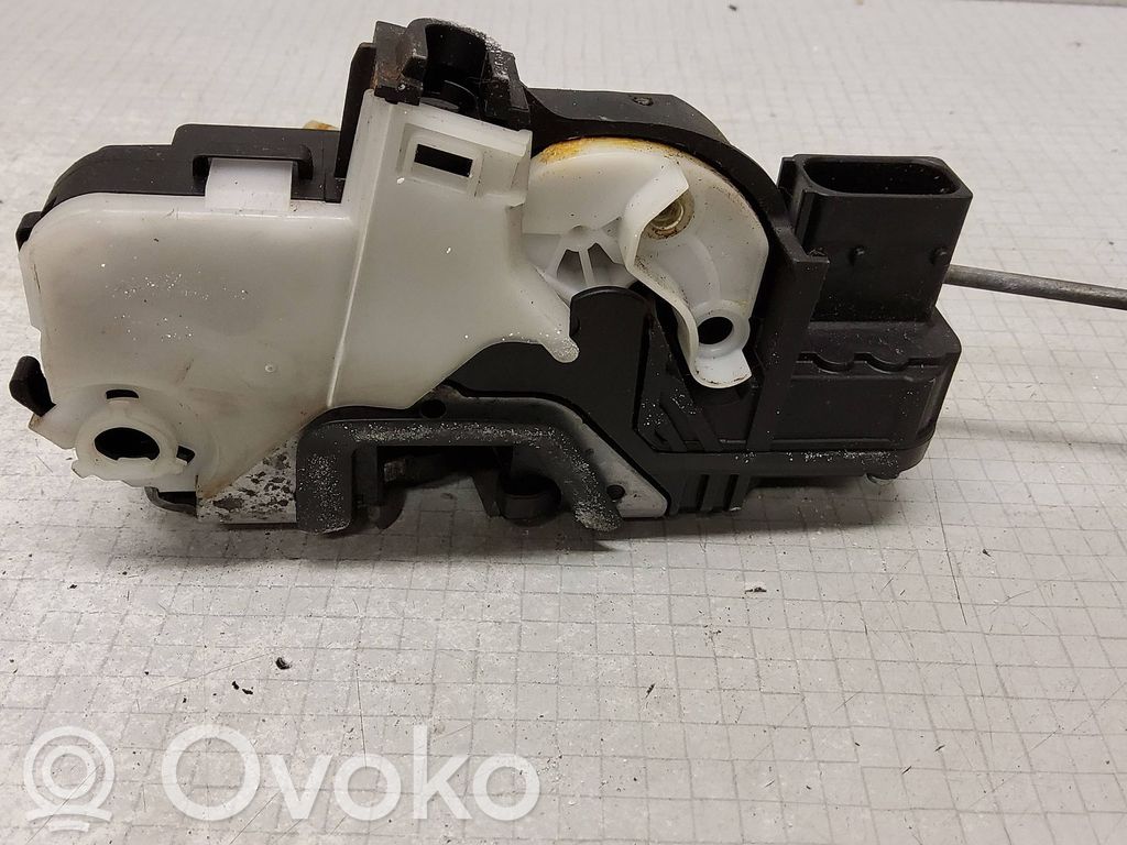 Opel Insignia A Etuoven lukko 