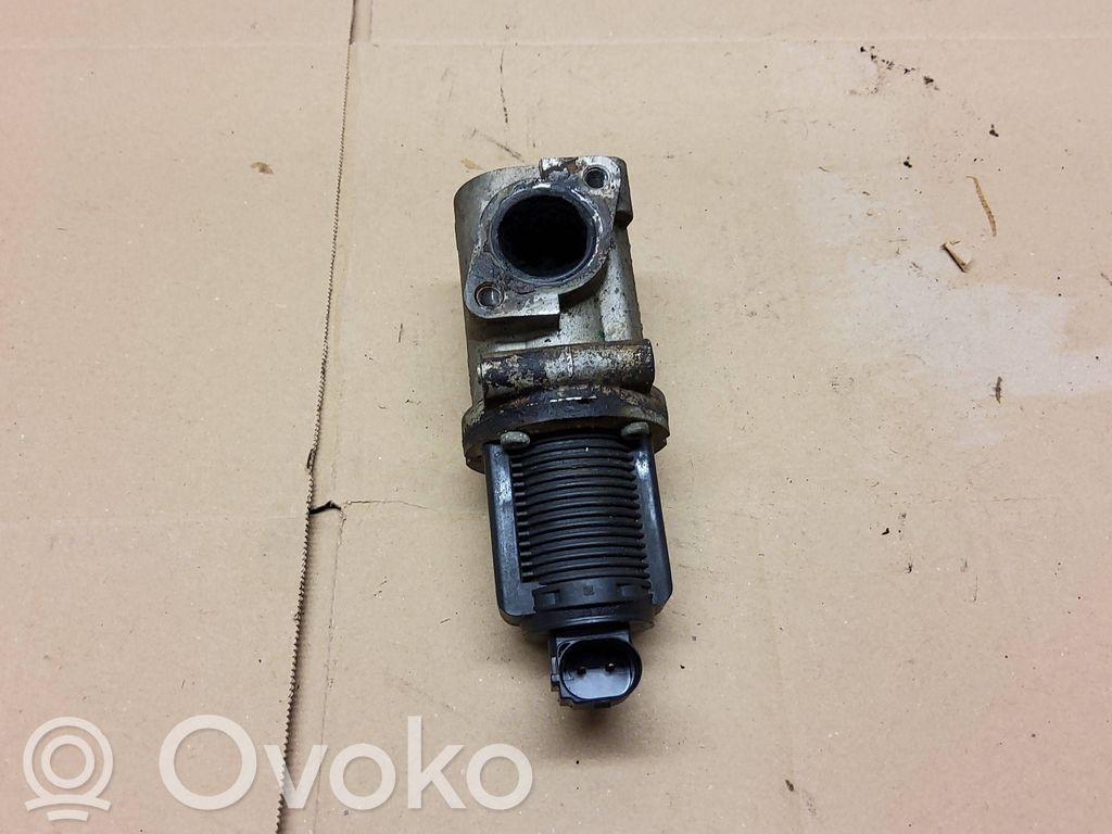Opel Zafira B Zawór EGR 