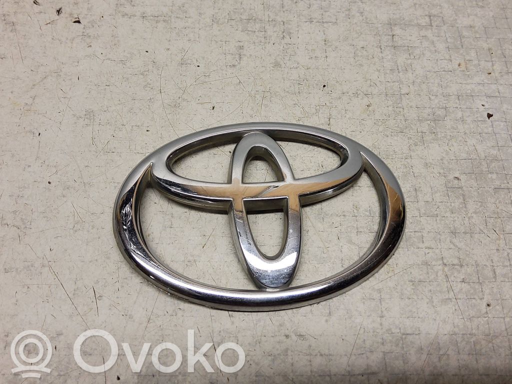 Toyota Avensis T250 Siglă fabricant/litere model 