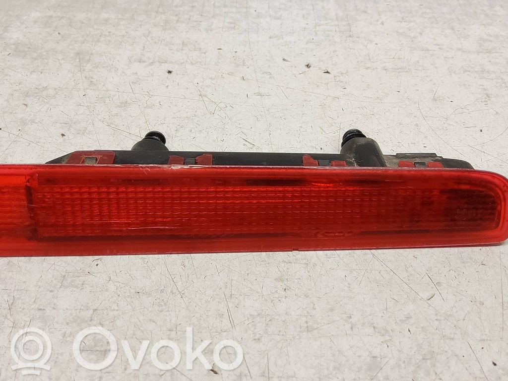 Volkswagen Transporter - Caravelle T5 Trzecie światło stop 