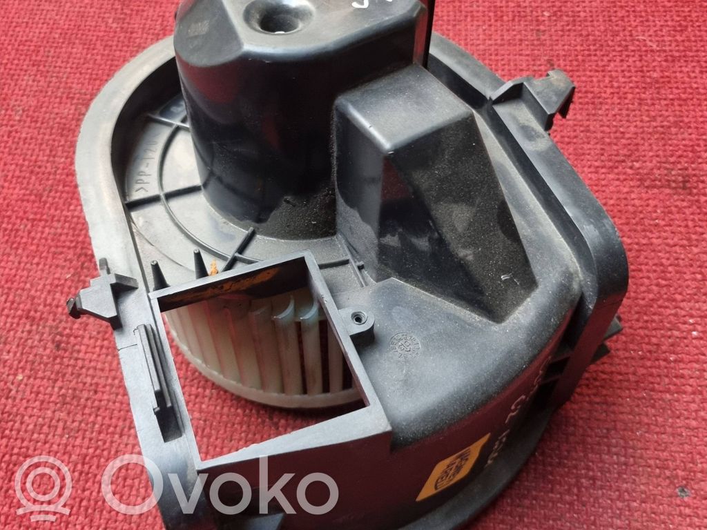 Renault Clio II Mazā radiatora ventilators 