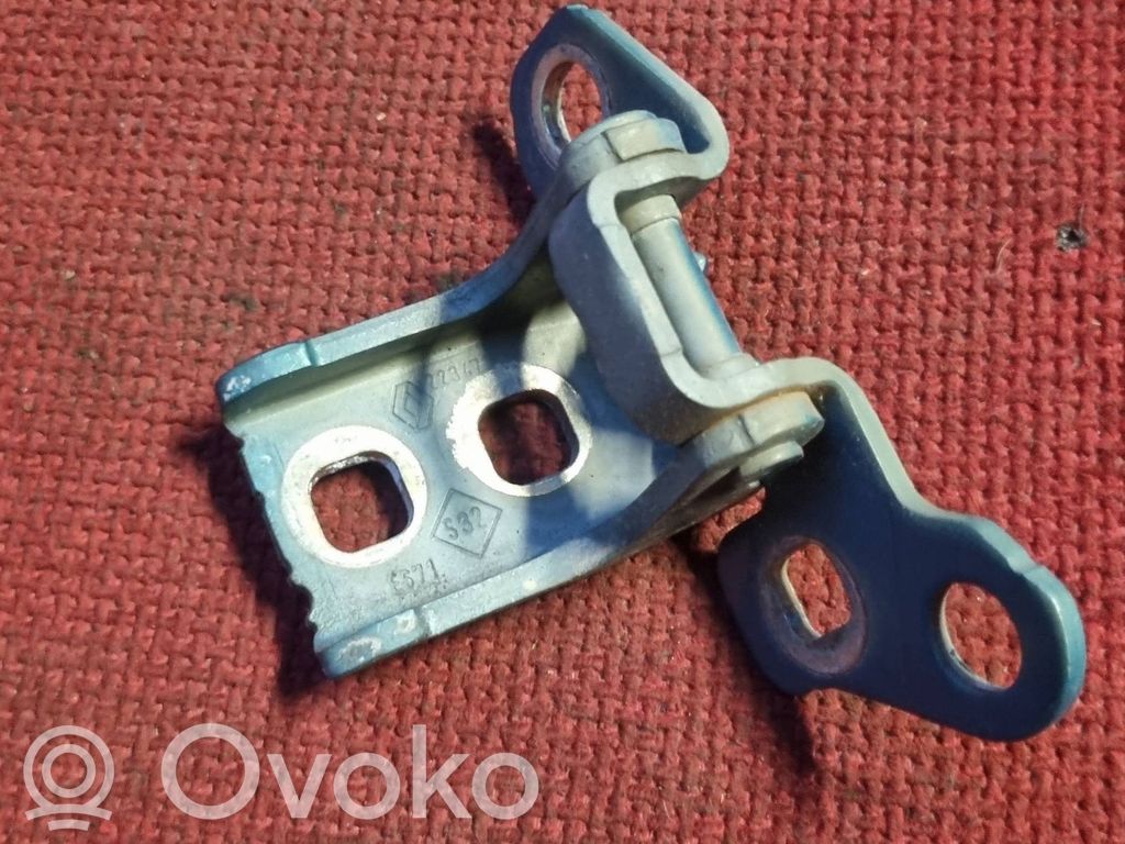 Renault Modus Front door upper hinge 