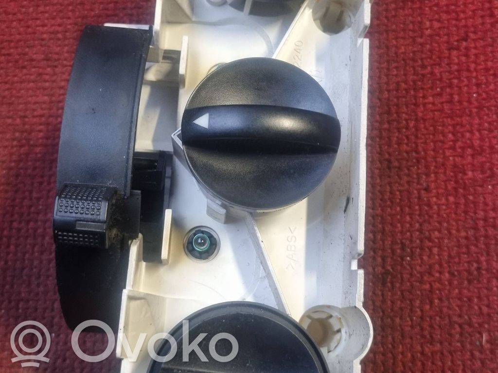 Toyota Corolla E120 E130 Climate control unit 