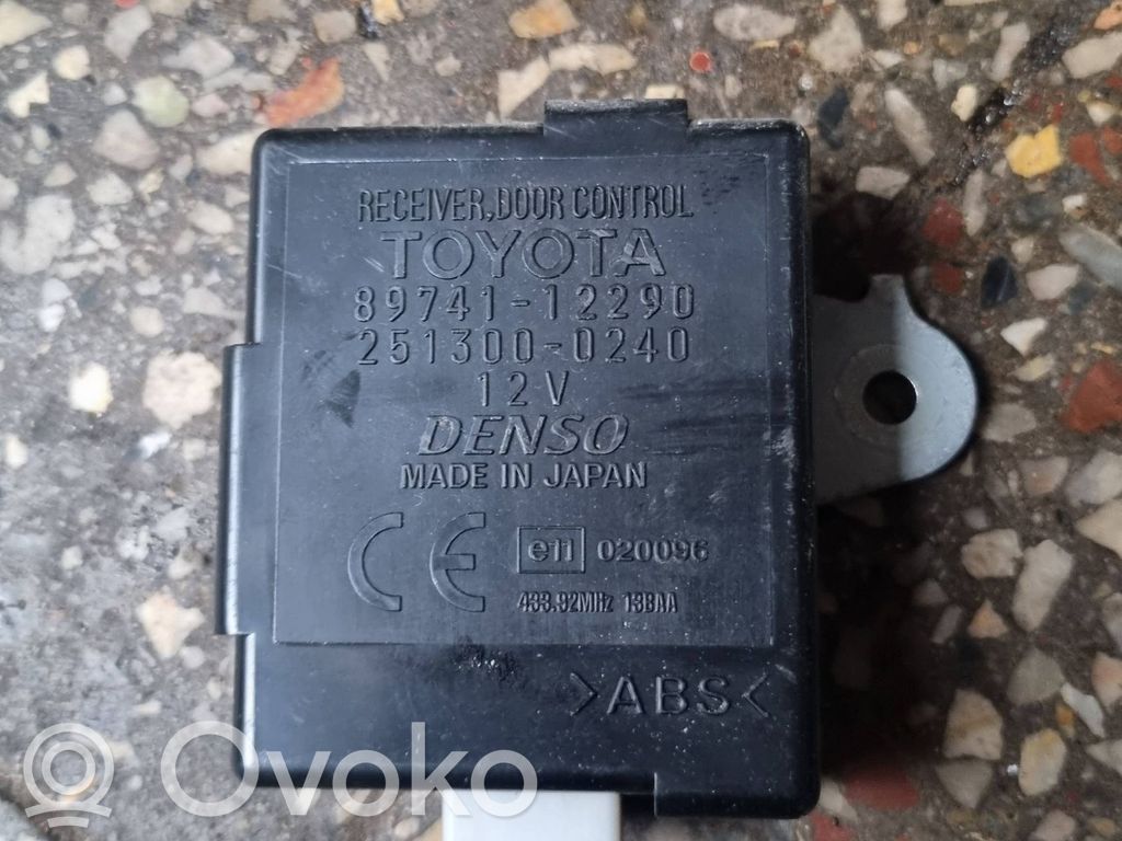 Toyota Corolla E120 E130 Door control unit/module 