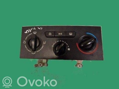Citroen C4 I Climate control unit 