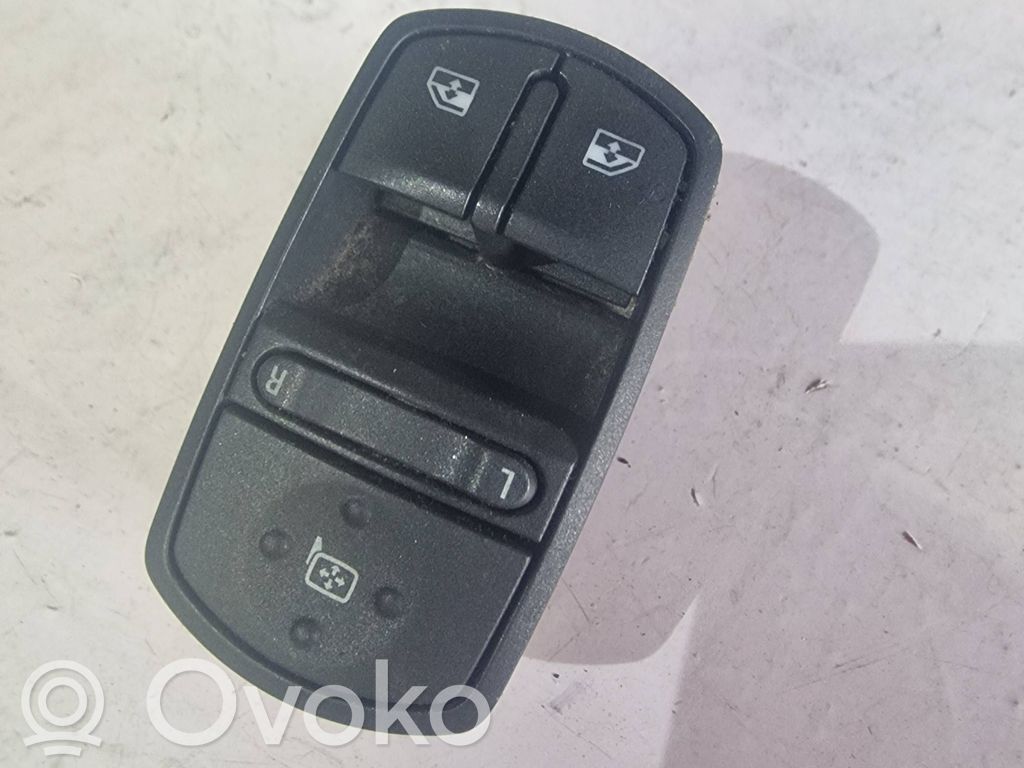 Electric window control switch   13258521AA,315625731