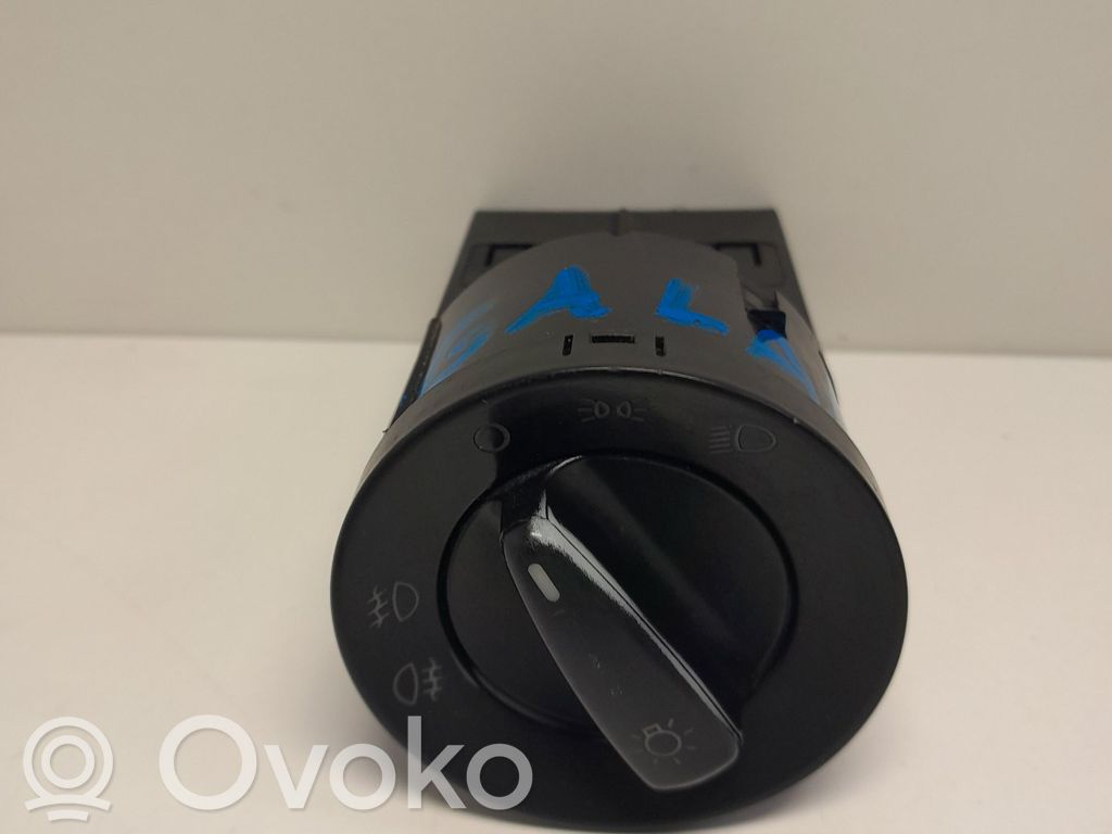 Light switch   3B0941531C