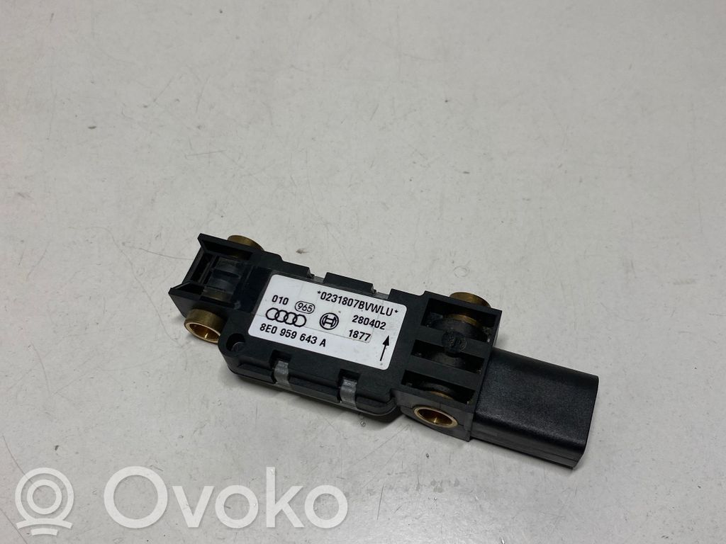 Audi A4 S4 B6 8E 8H Turvatyynyn törmäysanturi 