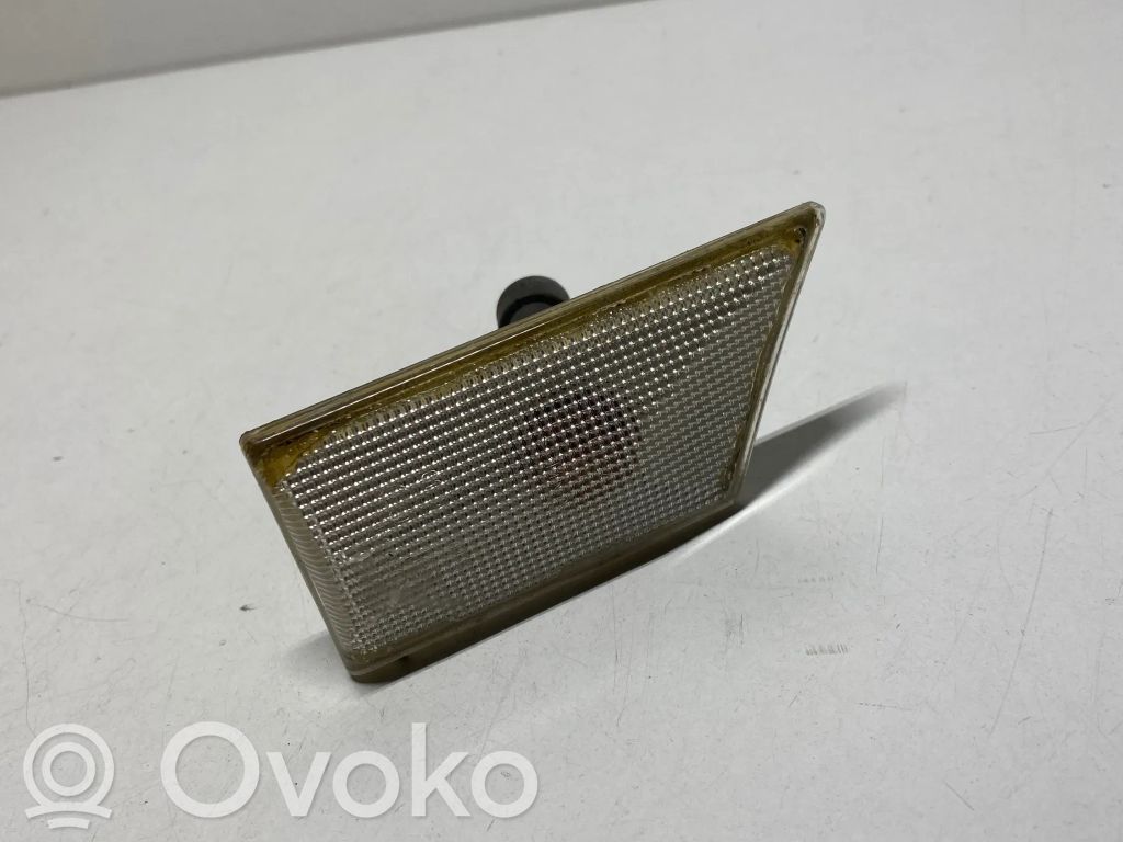 Opel Vectra C Kierunkowskaz błotnika przedniego 