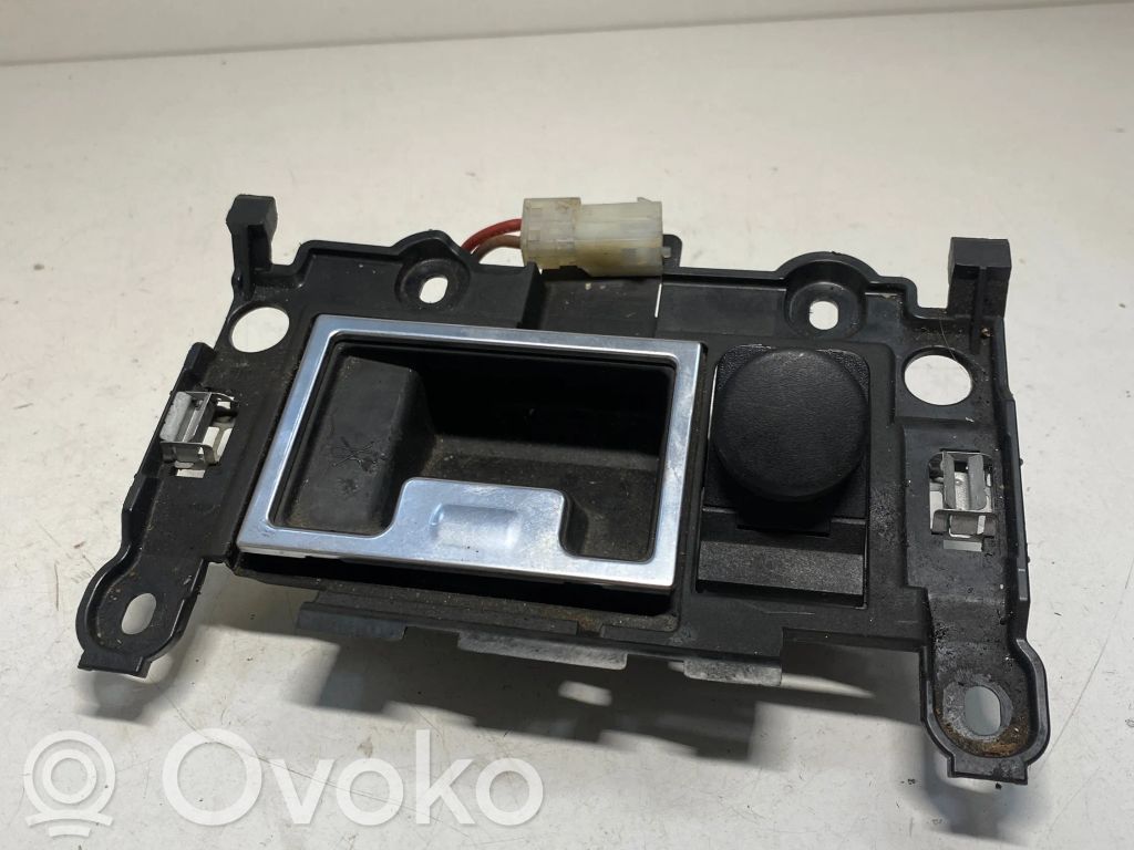 BMW 5 E60 E61 Ashtray (front) 
