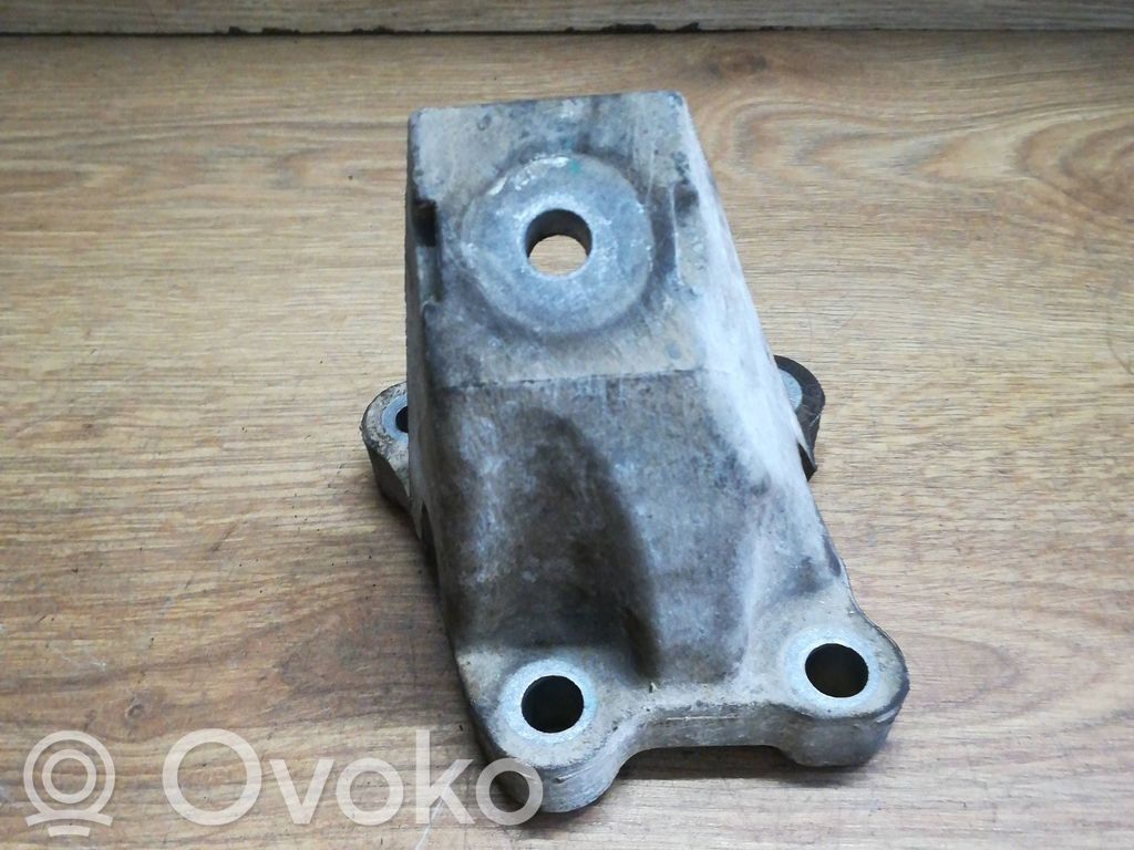 Audi A6 S6 C6 4F Engine mounting bracket 