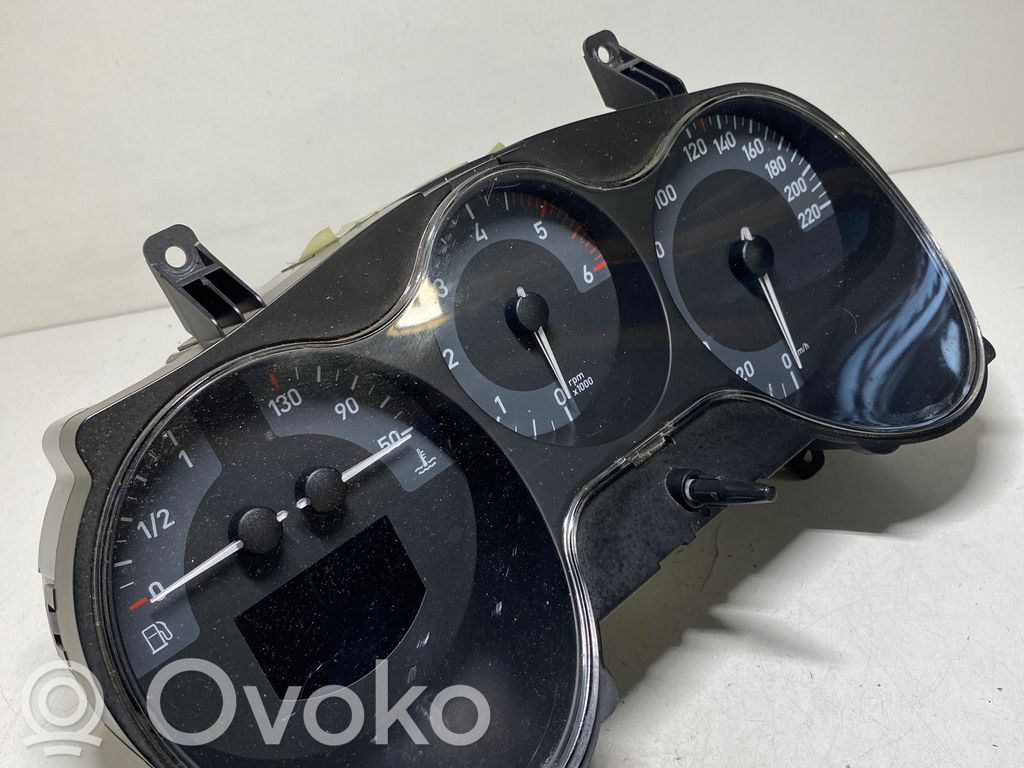 Seat Leon (1P) Speedometer (instrument cluster) 