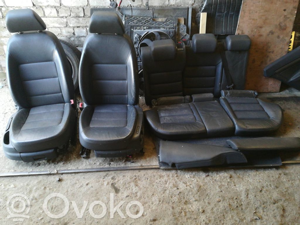 Interior set