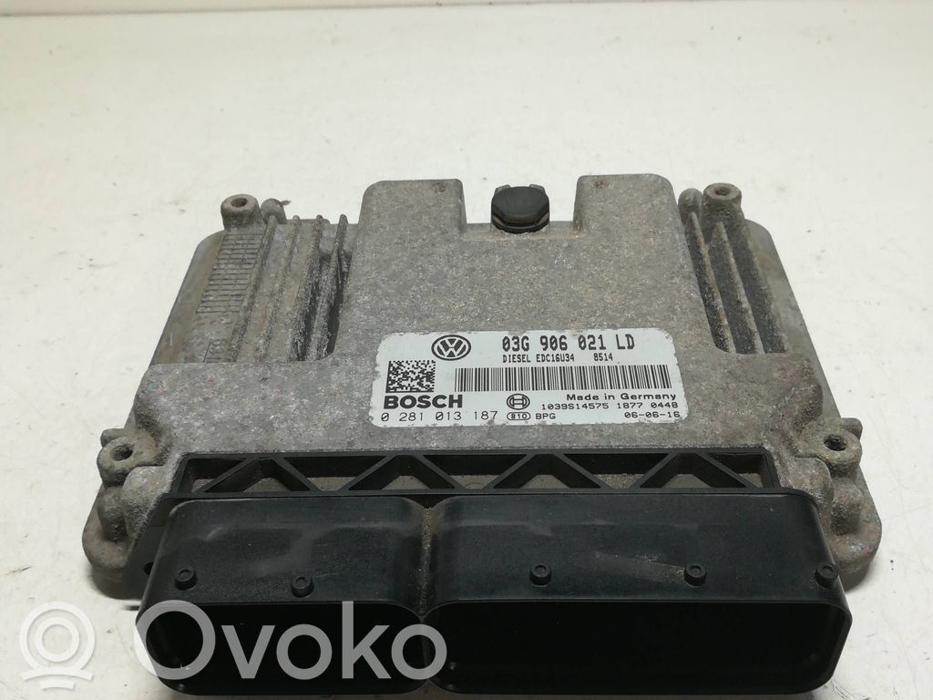 Skoda Octavia Mk2 (1Z) Engine control unit/module 