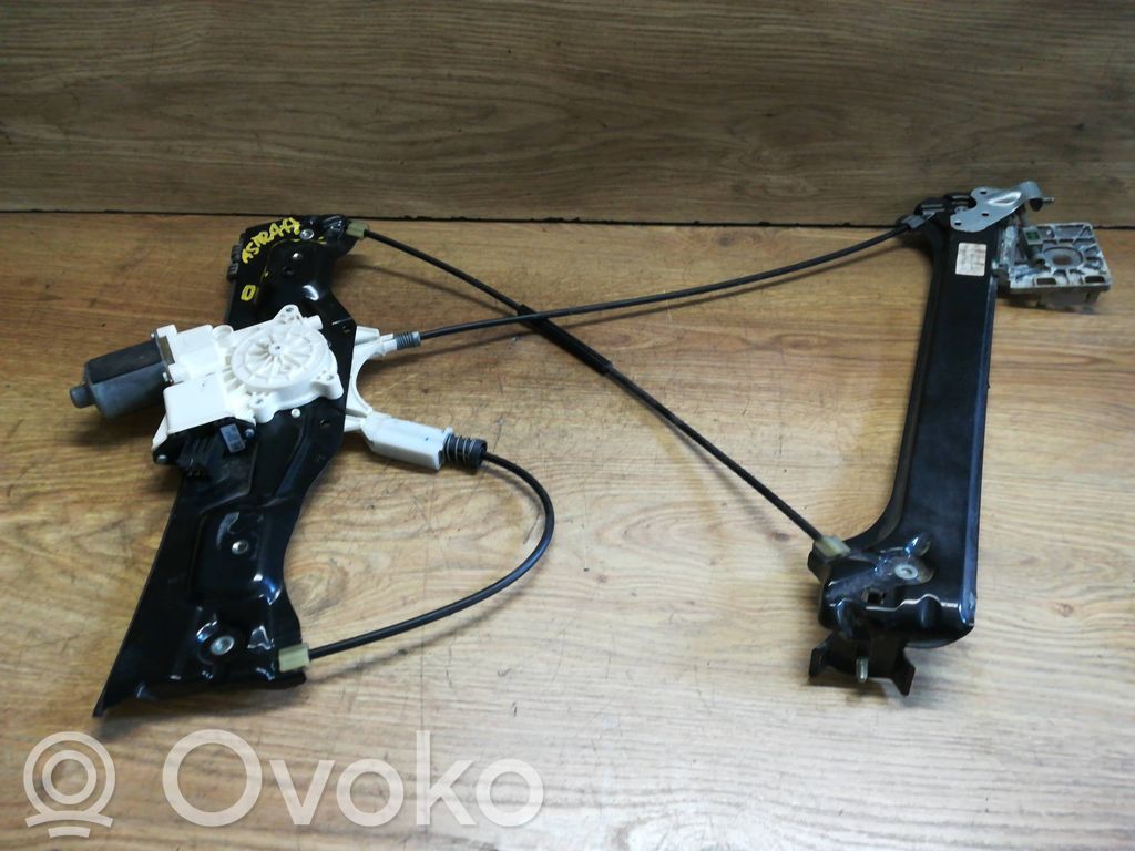 Opel Astra H Mécanisme lève-vitre avant avec moteur 