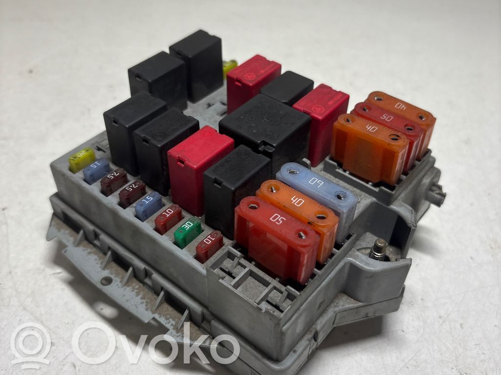 Alfa Romeo 147 Fuse module 