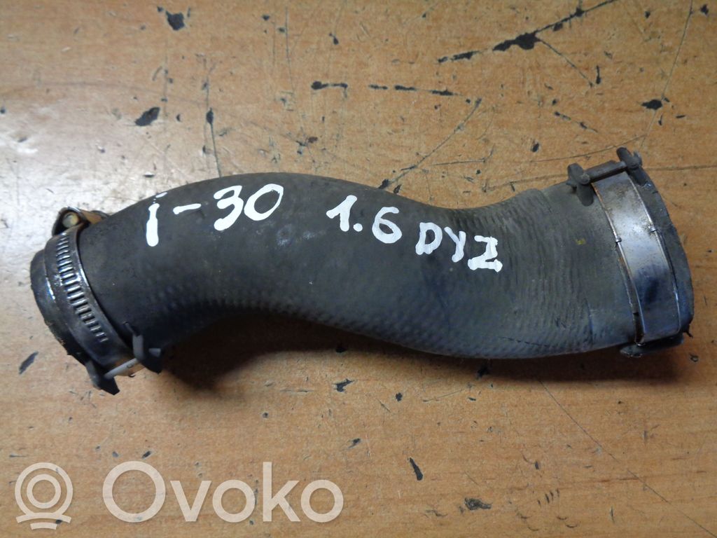 Hyundai i30 Rura / Wąż dolotowy powietrza 