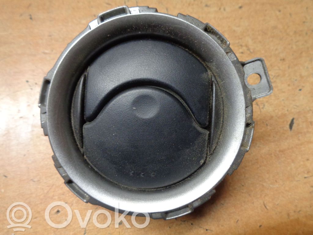 Nissan Note (E12) Rejilla de ventilación central del panel 