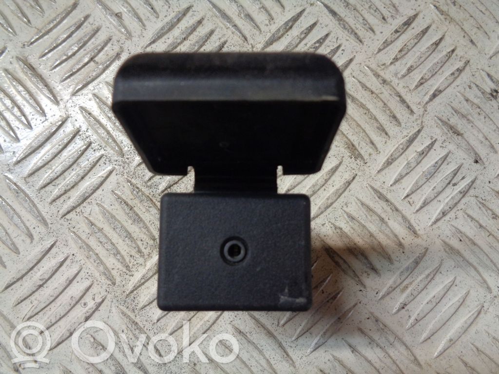 Opel Meriva B AUX in-socket connector 