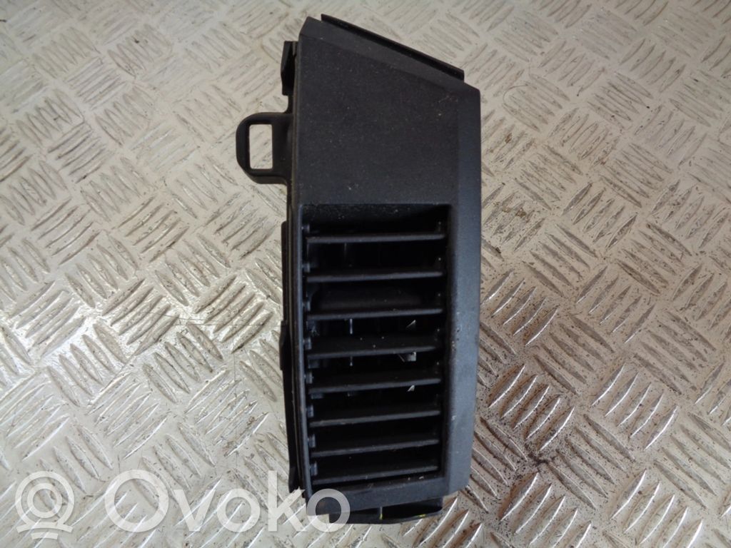 Mazda 5 Garniture, panneau de grille d'aération latérale 