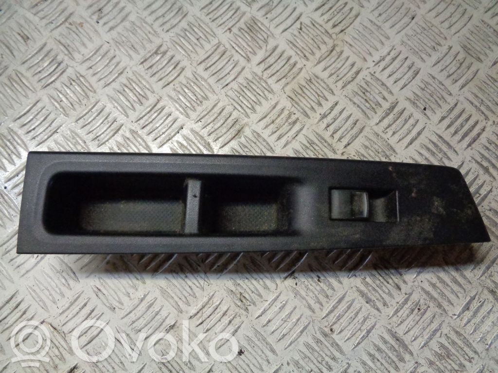 Toyota Yaris Electric window control switch 