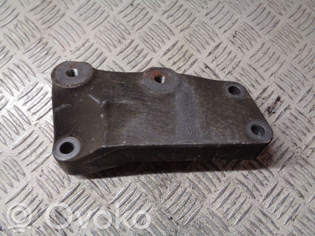 Opel Corsa E Gearbox mounting bracket 