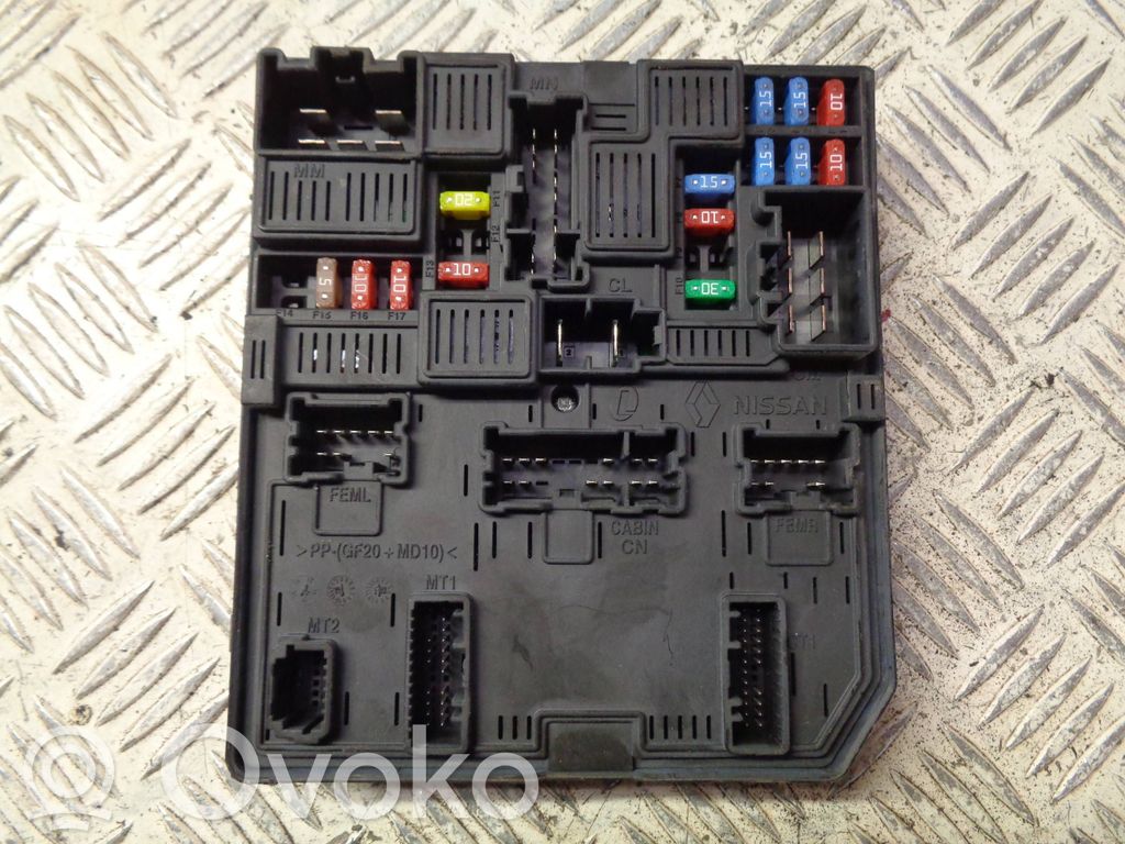 Nissan Pulsar Fuse module 