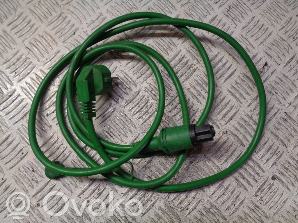 Nissan Pulsar Electric engine pre-heating system (optional) 