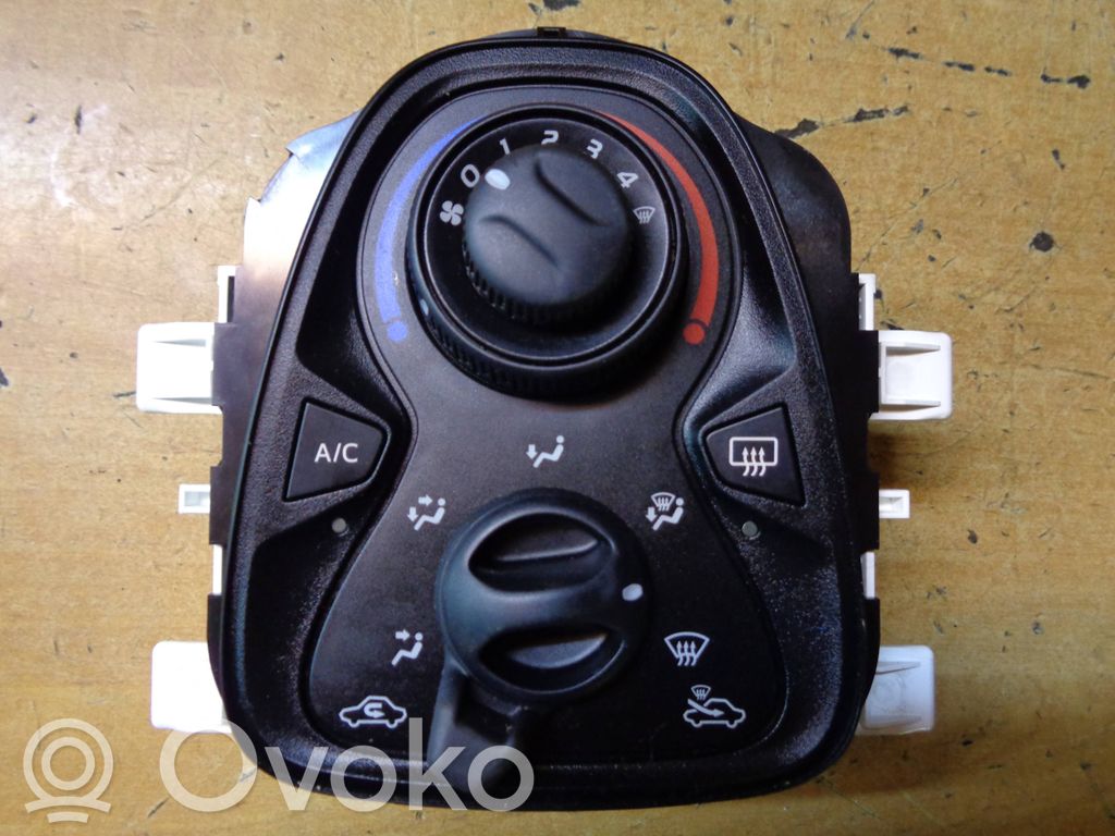 Toyota Aygo AB40 Climate control unit 