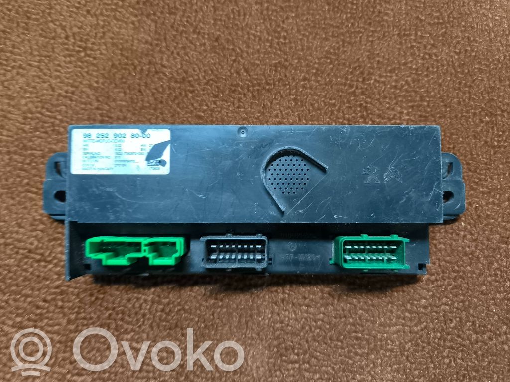 Toyota Proace Door control unit/module 