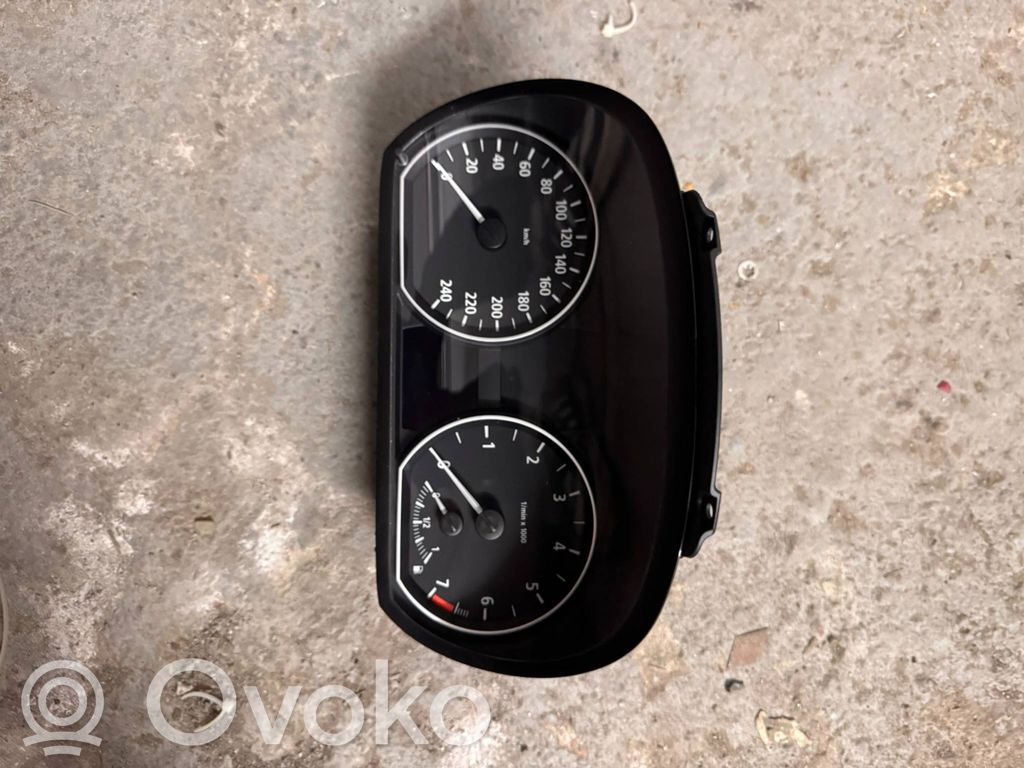 Speedometer (instrument cluster)