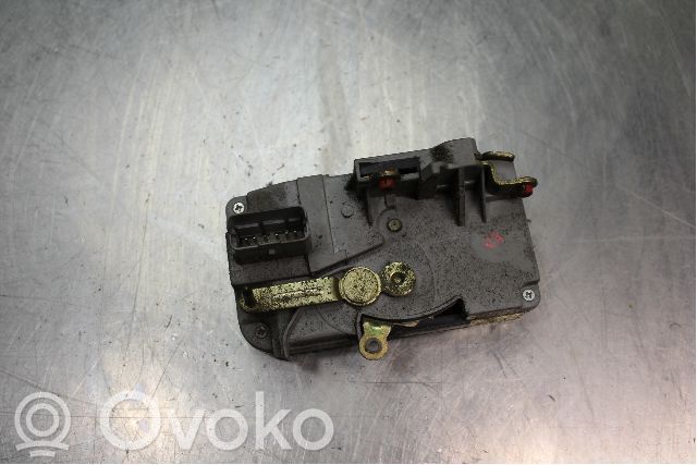 Etuoven lukko
