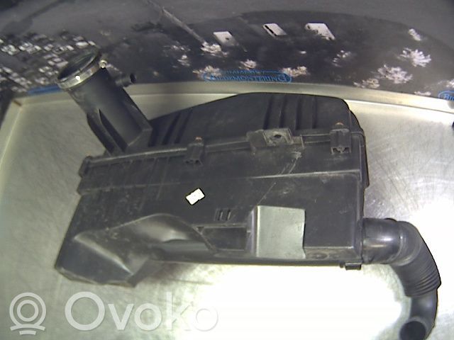 Peugeot 1007 Luftfilterkasten 