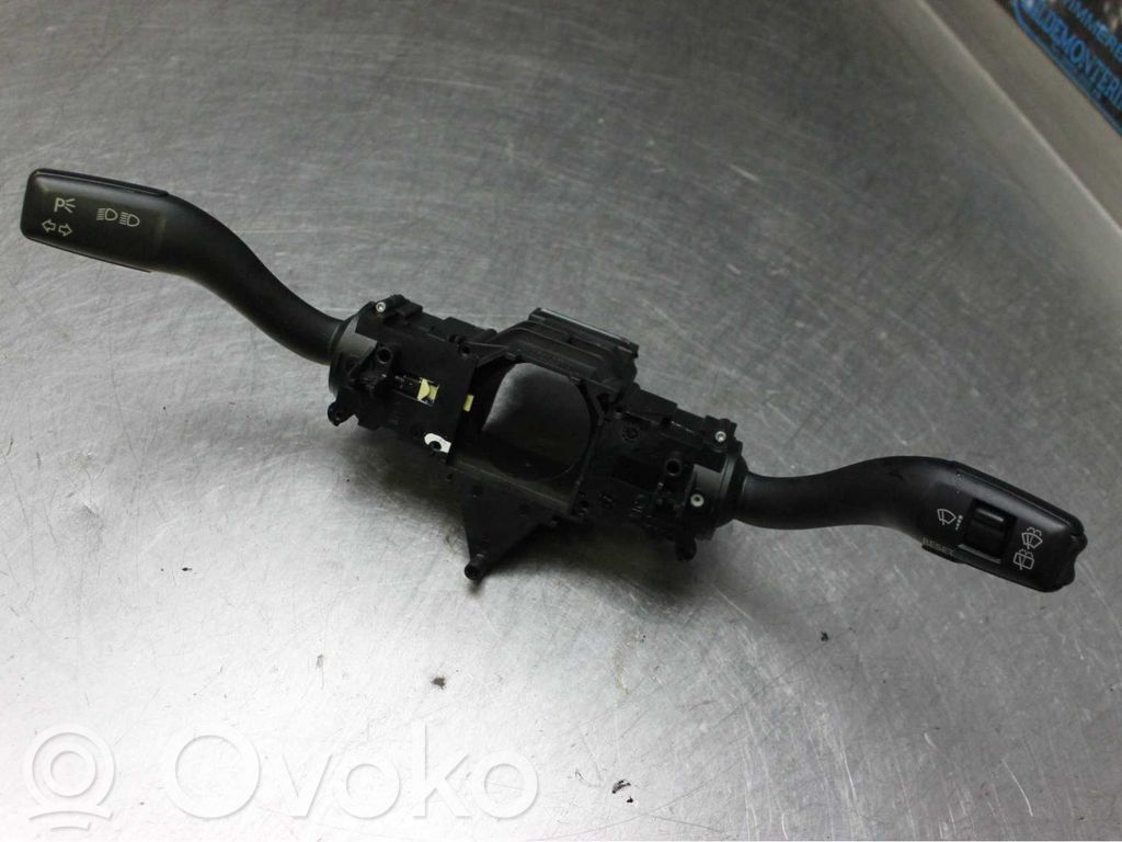 Audi A4 S4 B7 8E 8H Commodo, commande essuie-glace/phare 
