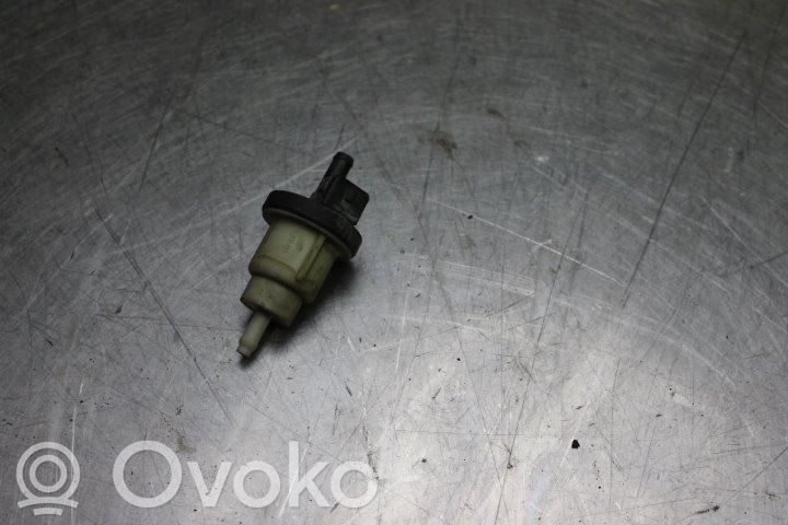 Chevrolet Nubira Válvula de vacío 