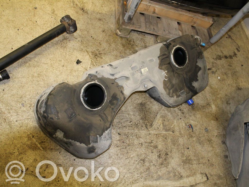 BMW 1 E81 E87 Polttoainesäiliö 
