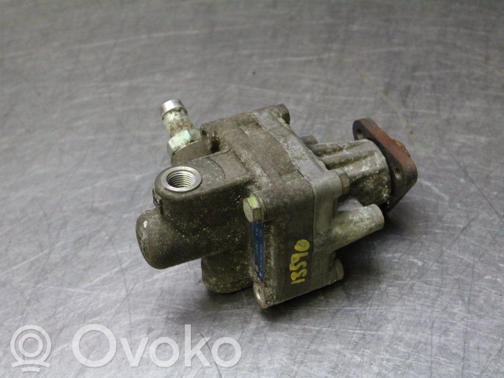 Audi A4 S4 B5 8D Servopumpe 