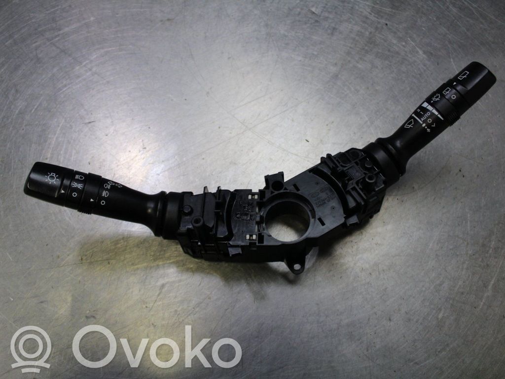 KIA Ceed Pyyhkimen/suuntavilkun vipukytkin 