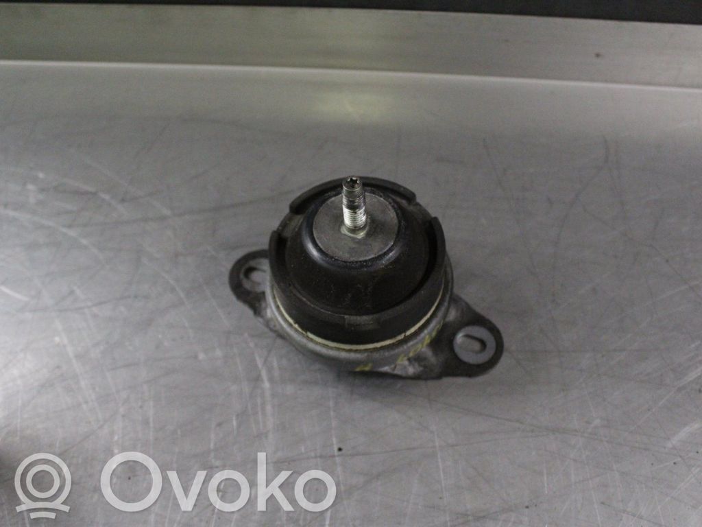 Soporte de montaje del motor