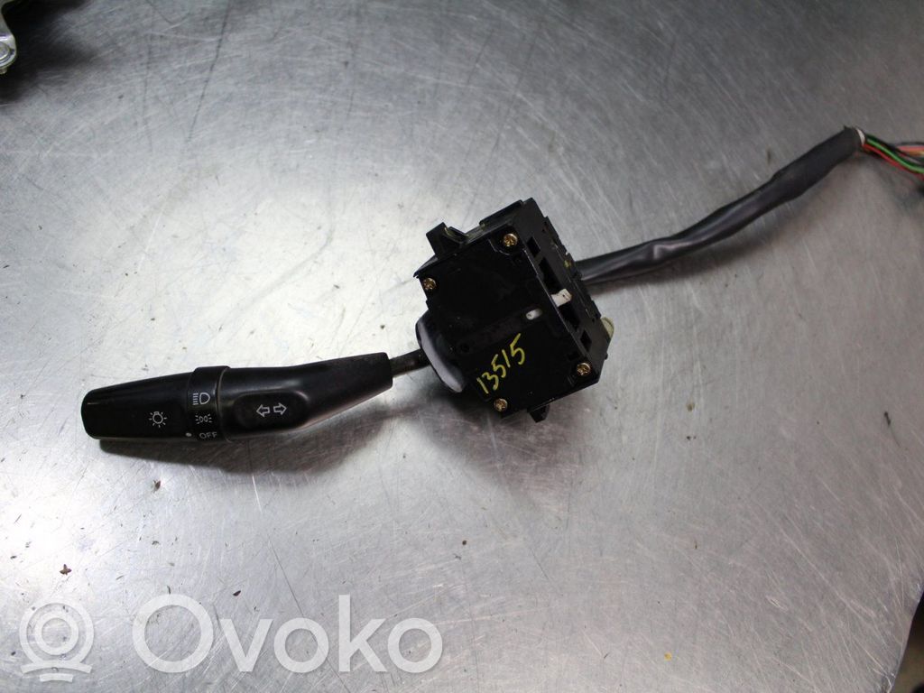 Hyundai H-1, Starex, Satellite Palanca de intermitentes 